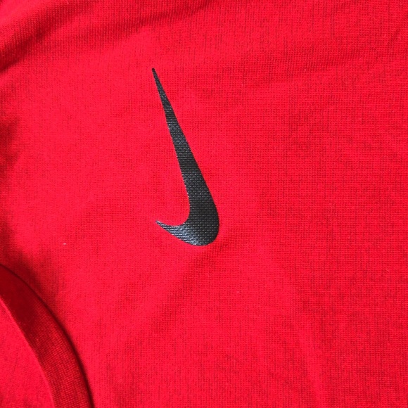 Nike Dri-Fit Short Sleeve Shirt - Picture 2 of 4